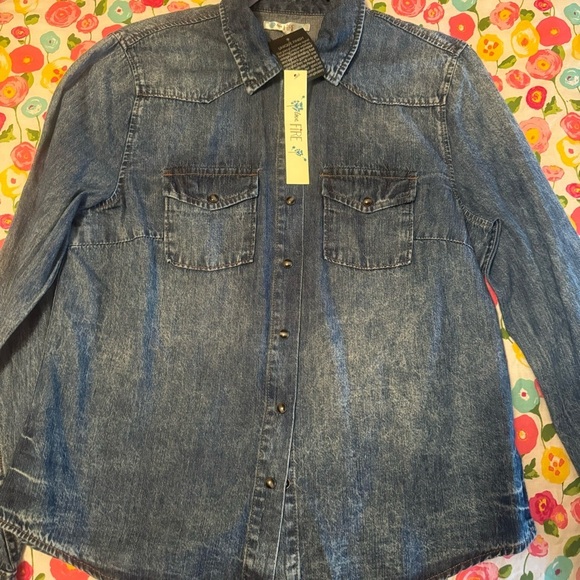 love, Fire Tops - NWT women medium button down jean top